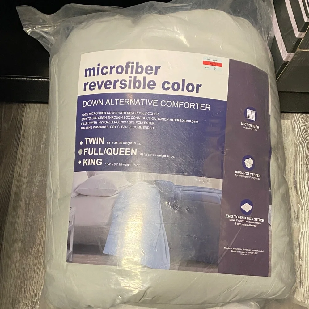 Microfiber Reversible Color Down Alternative Comforter - White